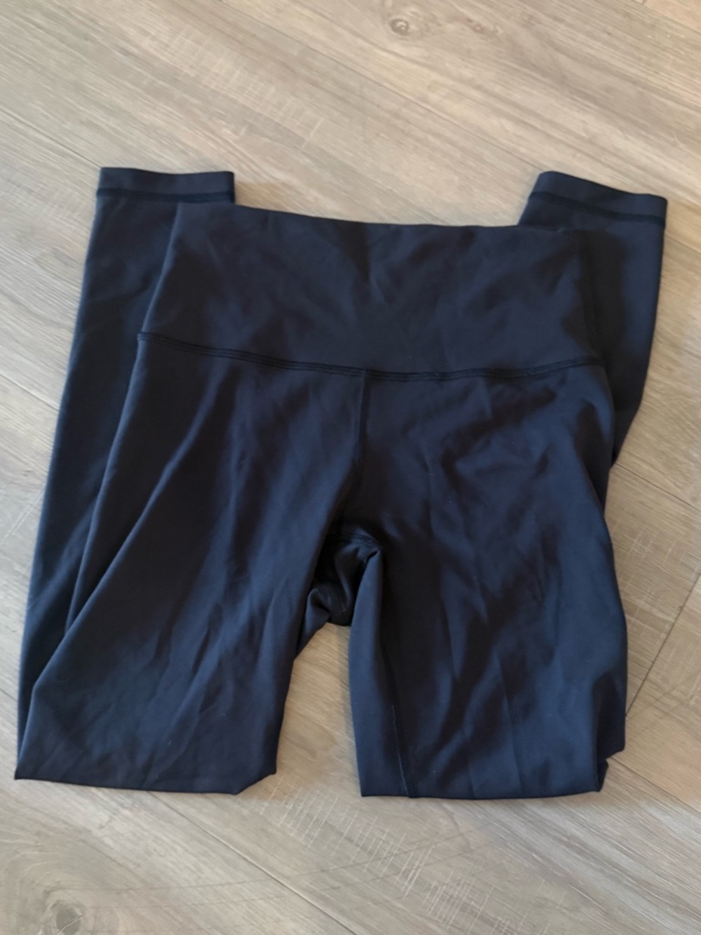 Lululemon Wunder Train Leggings - Picture 4 of 5